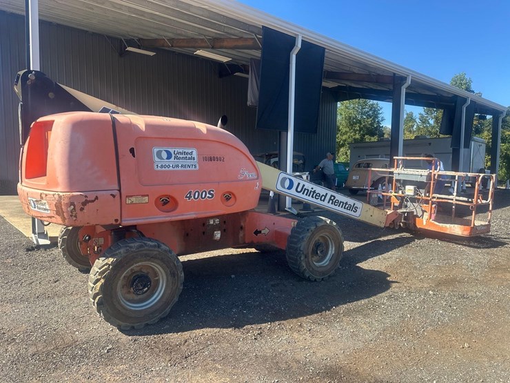 2013-jlg-400s-image-3
