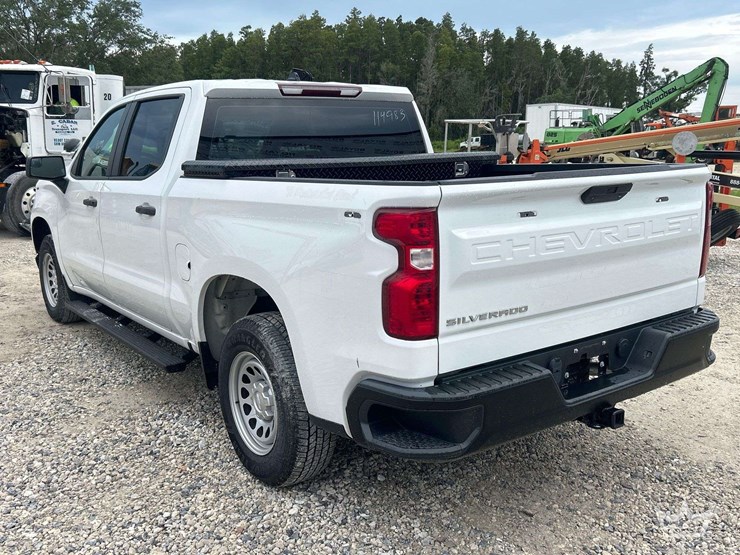 2022-chevrolet-silverado-1500-image-4