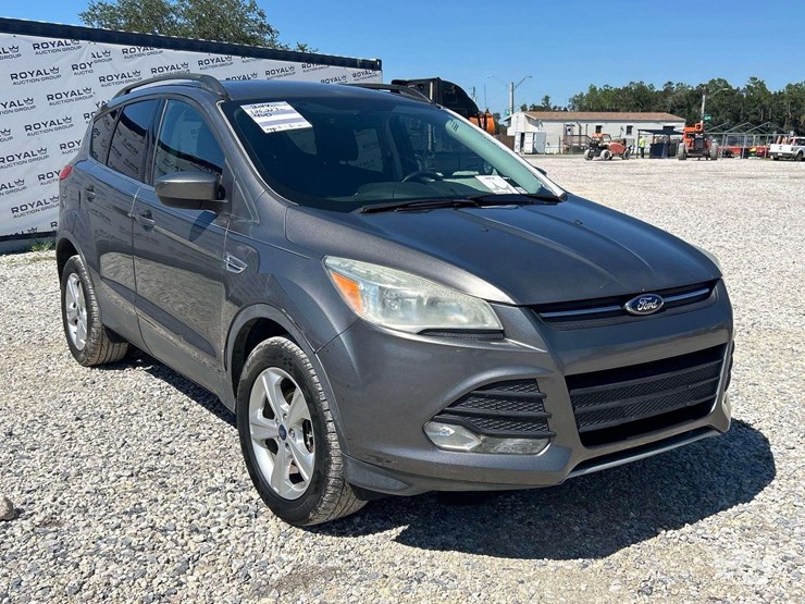 2014-ford-escape-image-2
