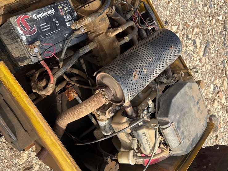 2003-wacker-neuson-rd11a-image-17