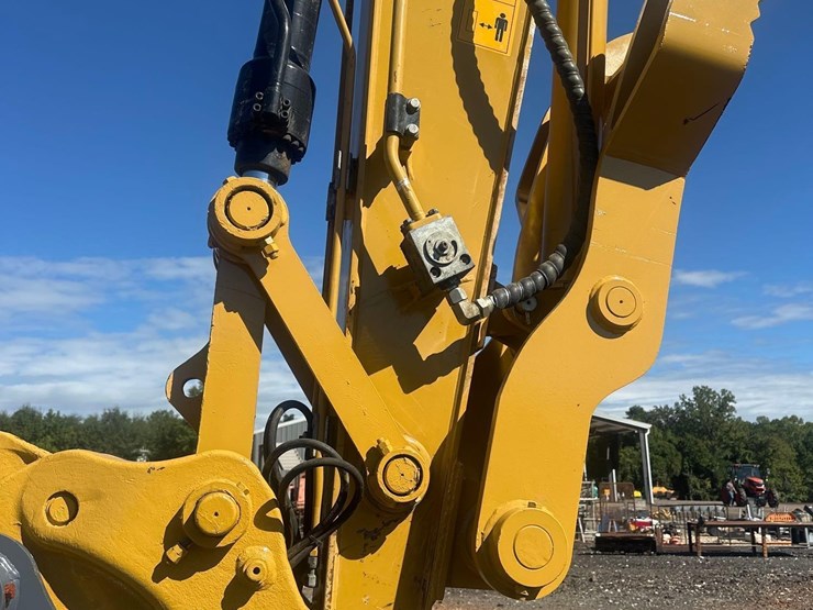 2021-caterpillar-313-image-17