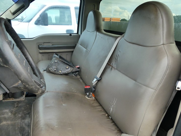 2008-ford-f250-xl-image-8