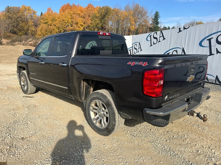 2015-chevrolet-1500-image-3
