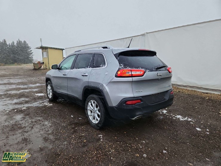 2015-jeep-cherokee-image-3