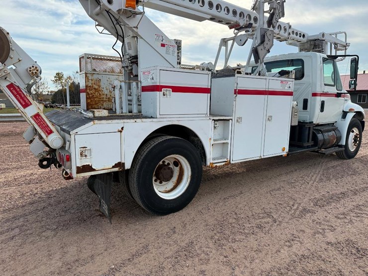 2008-international-durastar-4300-image-37