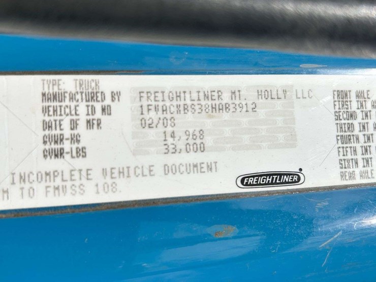 2008-freightliner-m2-106-image-61