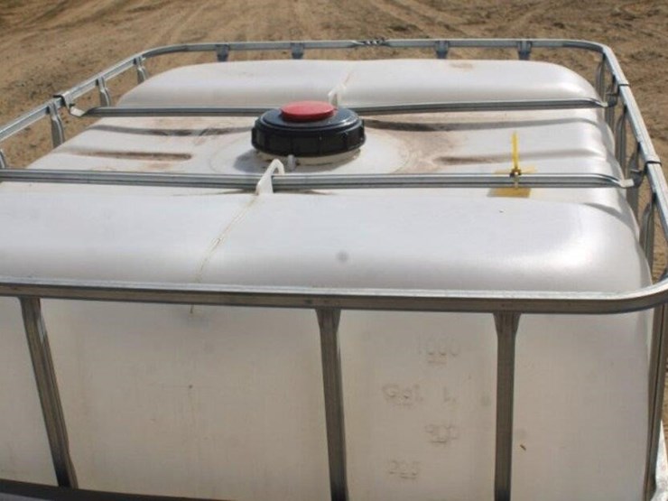 poly-tanks-in-cages-image-12