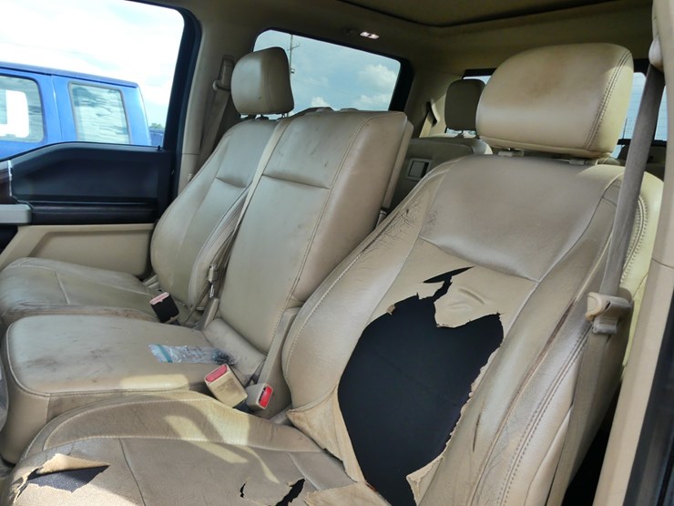 2015-ford-f150-lariat-image-12