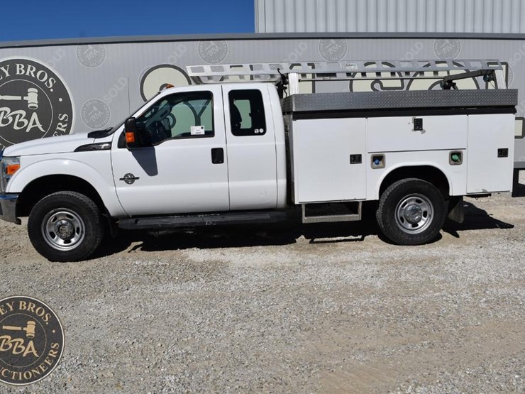 2015-ford-f350-sd-image-10