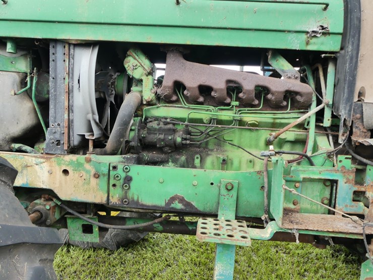 john-deere-3155-image-10