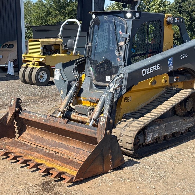 2020 DEERE 331G