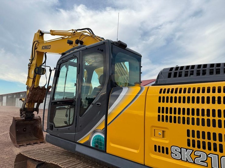 kobelco-sk210-lc-10-image-15