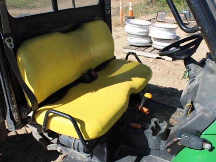 john-deere-gator-image-17