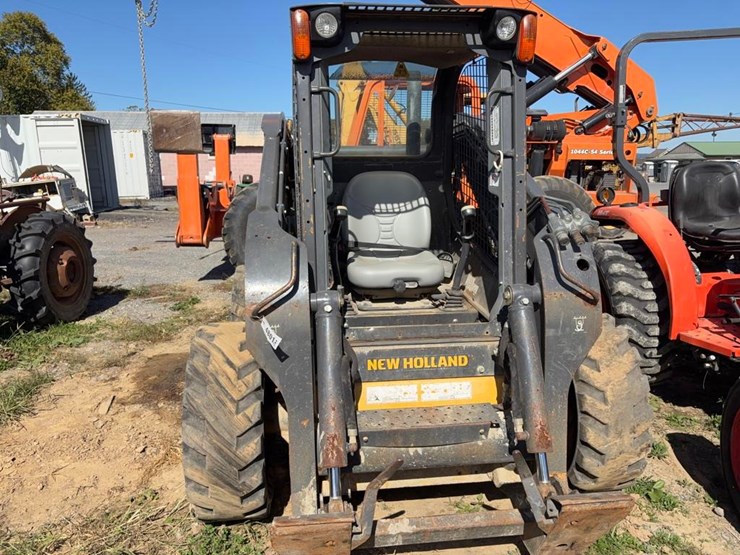 new-holland-l230-image-11