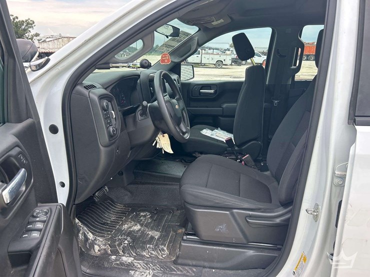 2021-chevrolet-silverado-1500-image-19
