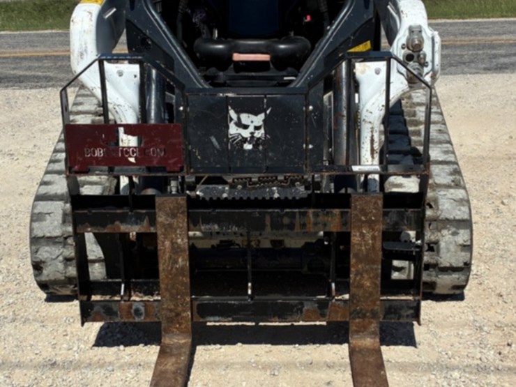 2022-bobcat-t64-image-2