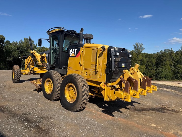 2011-caterpillar-140m2-vhp-plus-image-4