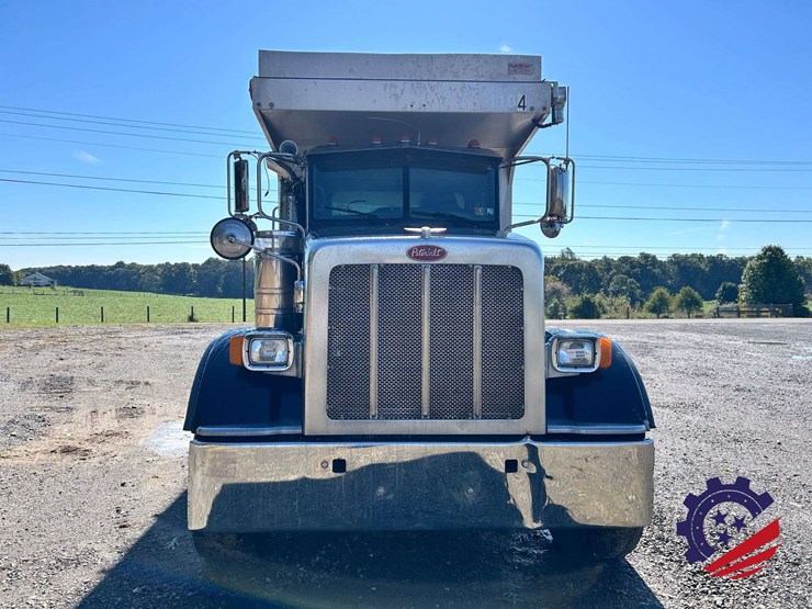 2016-peterbilt-367-image-9