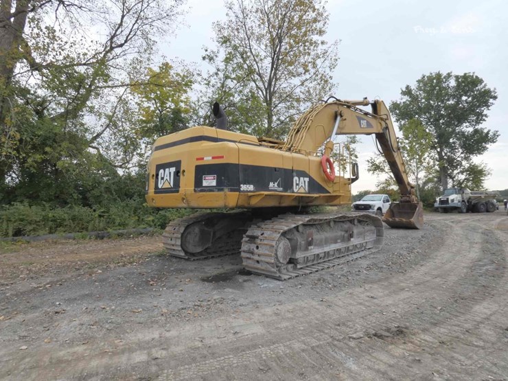 2003-caterpillar-365-image-3