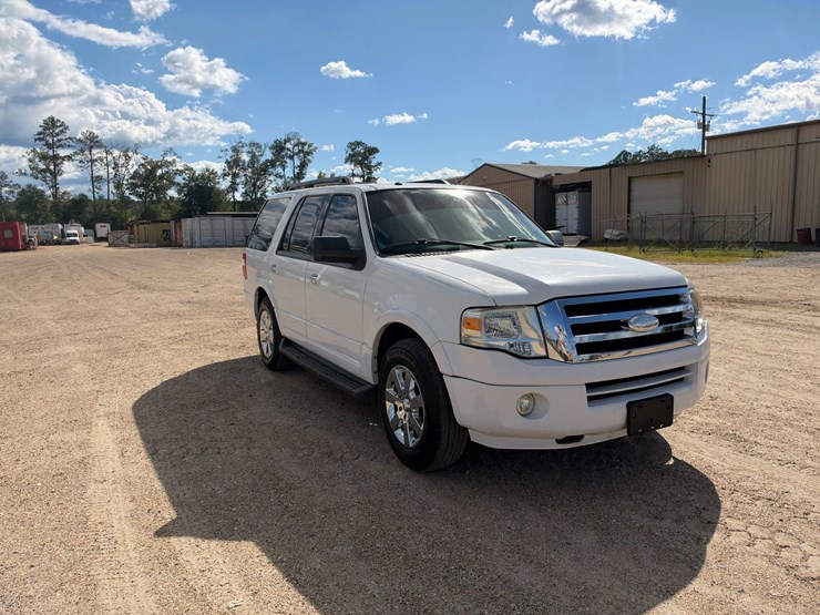 2009-ford-expedition-image-2