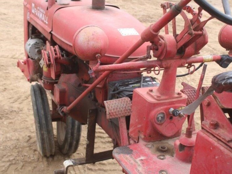 farmall-"c"-gas-narrow-front-image-13