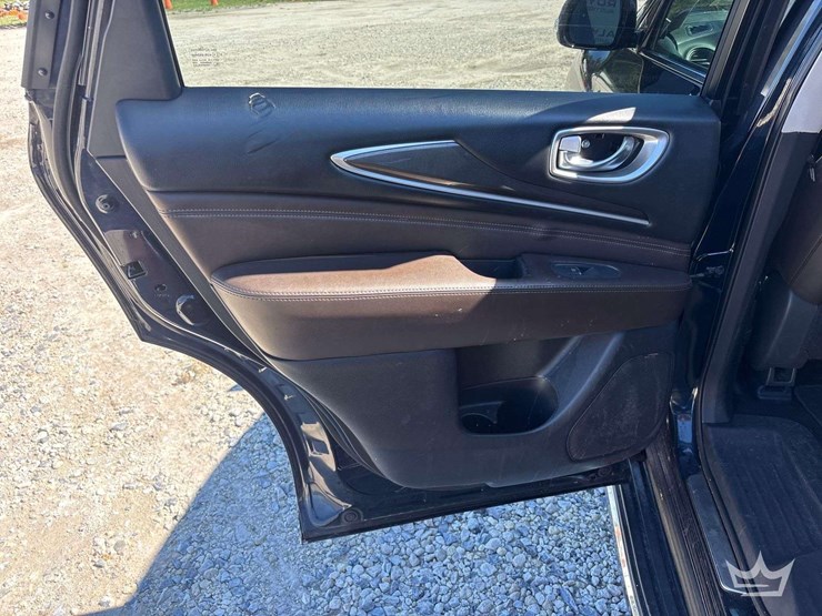 2018-infiniti-qx60-image-16
