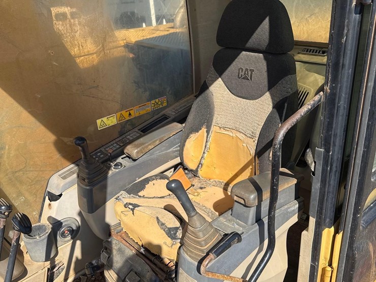 2007-caterpillar-312c-image-27