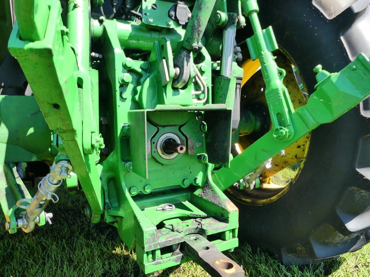 john-deere-6135e-image-7