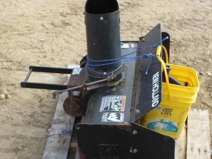 new-holland-snowblower-attachment-42"-image-2
