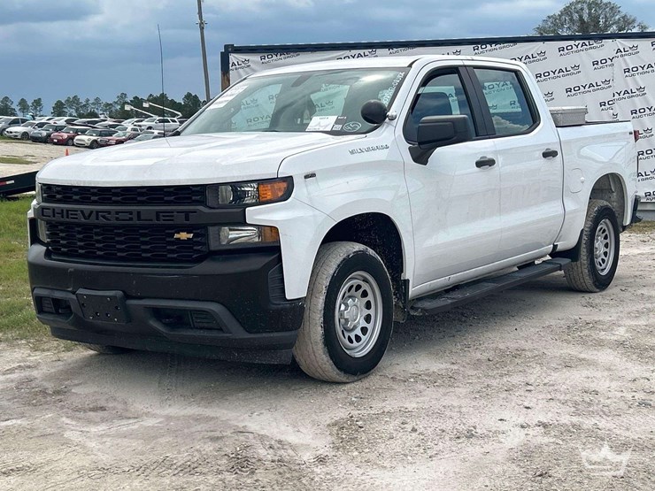2021-chevrolet-silverado-1500-image-1