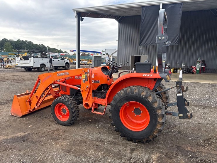 2012-kubota-l3200d-image-3