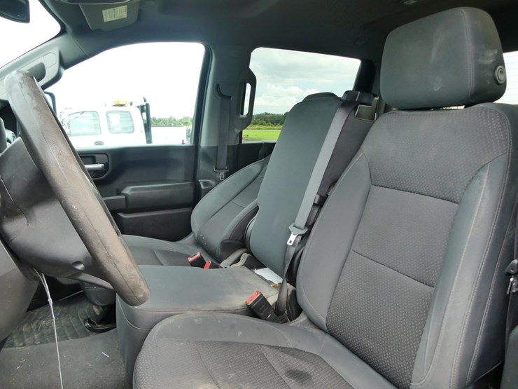2020-chevrolet-2500-image-11