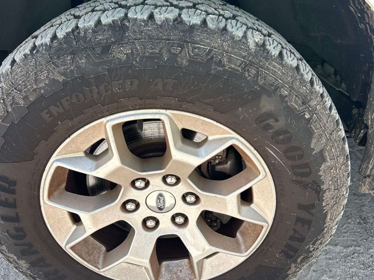 2022-ford-f150-image-30