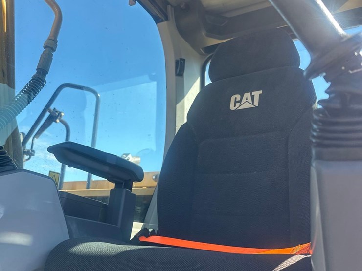 2021-caterpillar-313-image-32