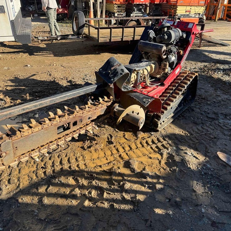 2015 BARETTO 2024TK 36" TRACK TRENCHER