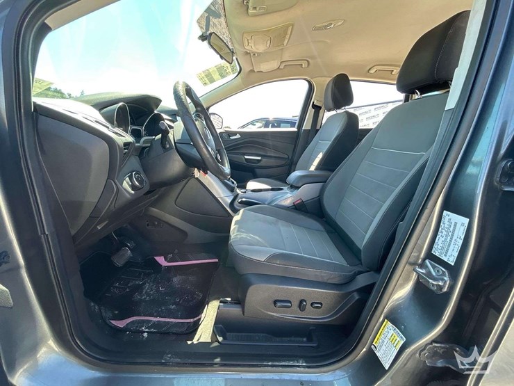 2014-ford-escape-image-12