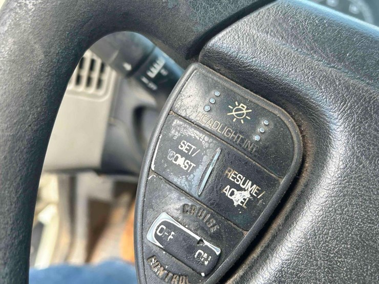 2015-international-prostar-image-48
