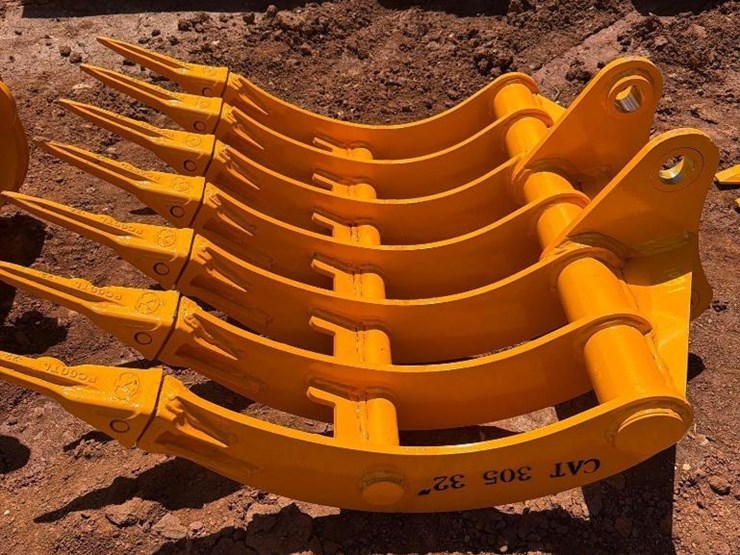 caterpillar-305-image-1