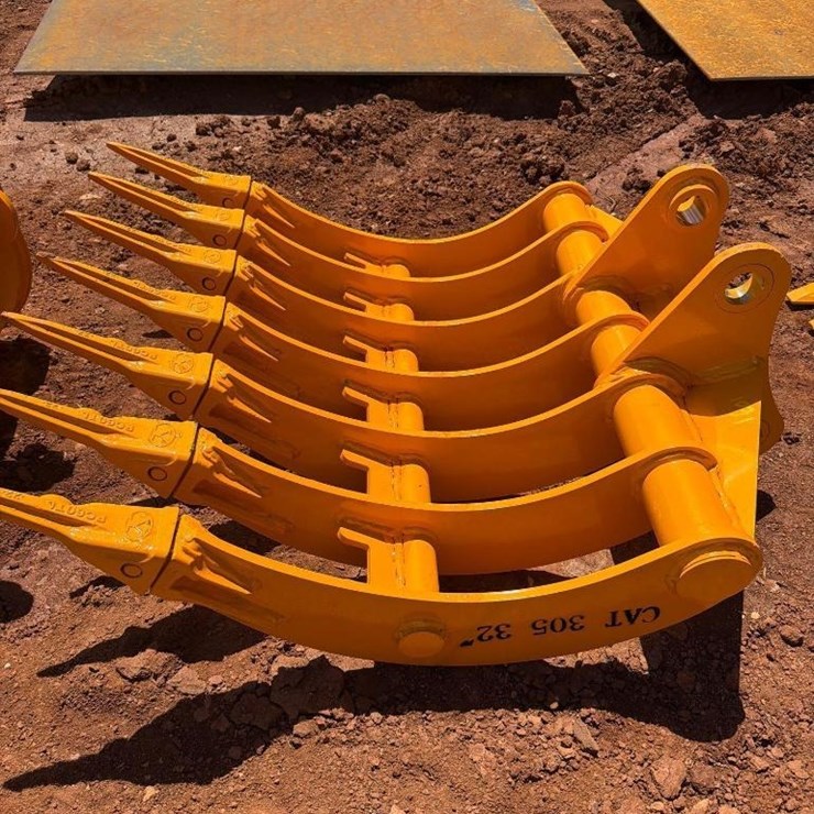 CATERPILLAR 305