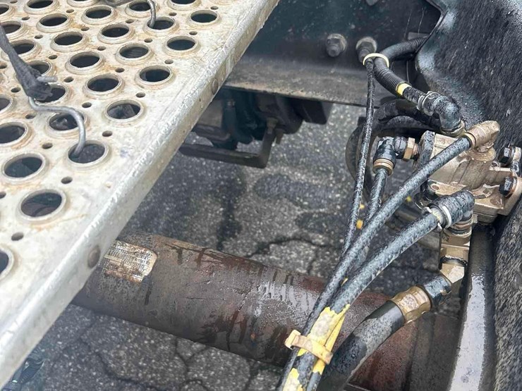 2018-kenworth-t880-image-17