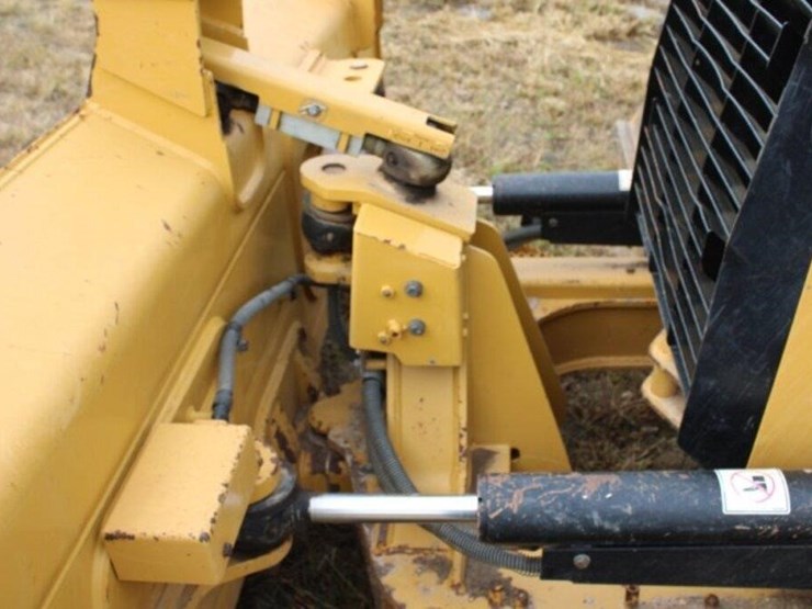 caterpillar-d5k2-image-17