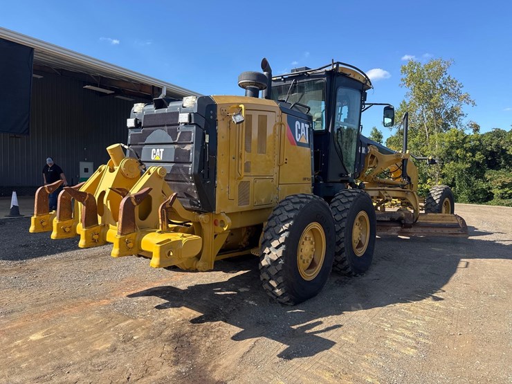 2011-caterpillar-140m2-vhp-plus-image-6