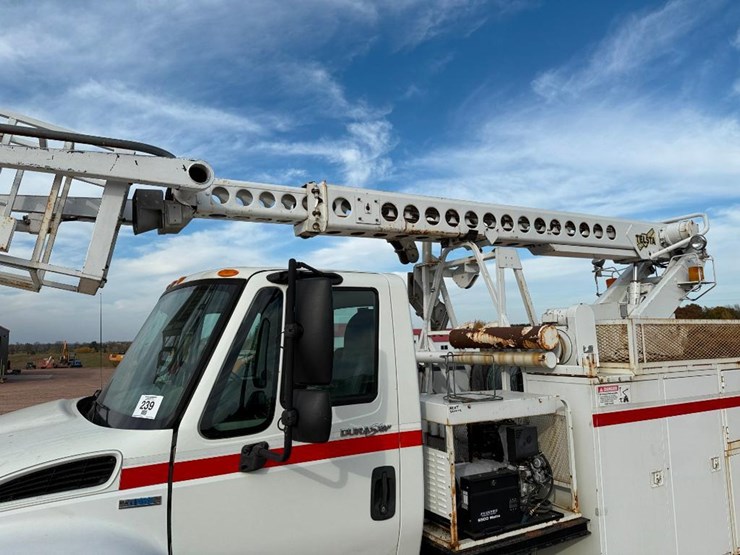 2008-international-durastar-4300-image-43