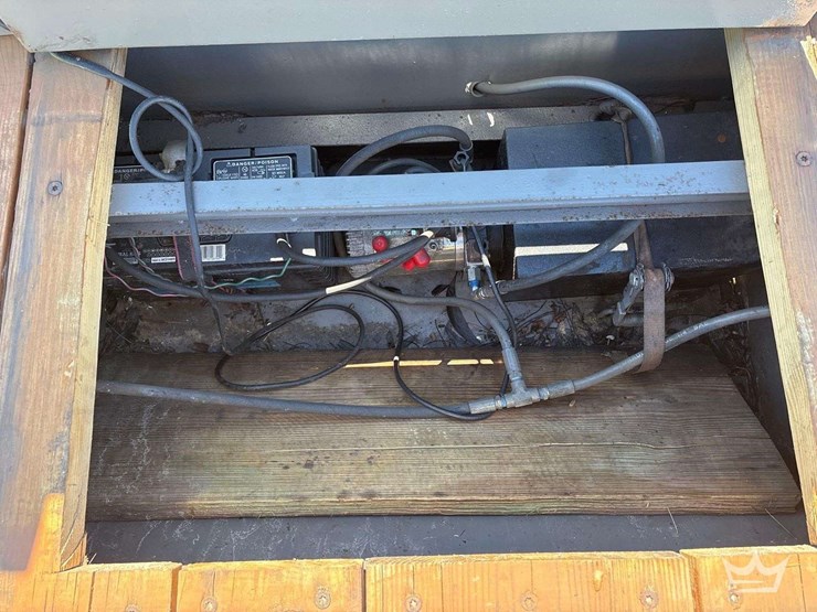 1996-ande-30ft.-gooseneck-tri-axle-flatbed-trailer-image-8