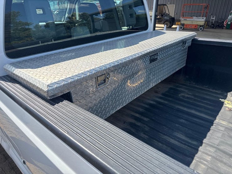 2012-ford-f250-xl-image-10