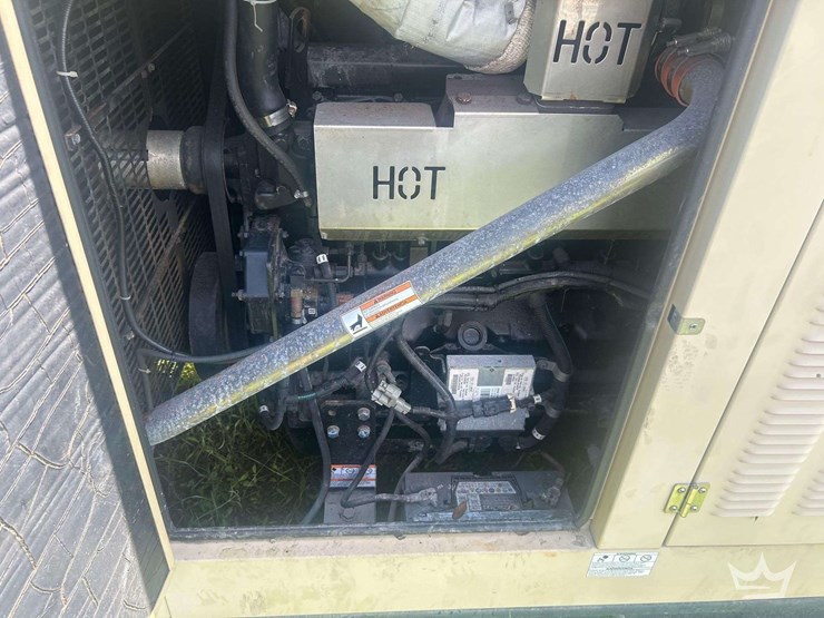 2008-generac-sd135-135kw-standby-diesel-generator-w/-base-fuel-tank-image-27