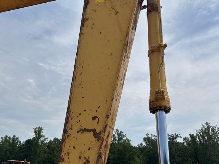 2013-komatsu-pc210-lc-10-image-11