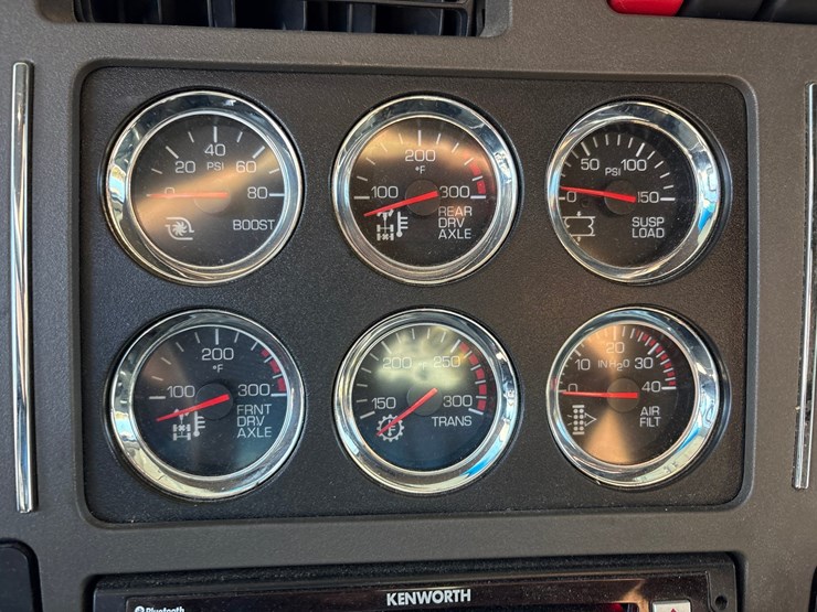 2018-kenworth-t680-image-76
