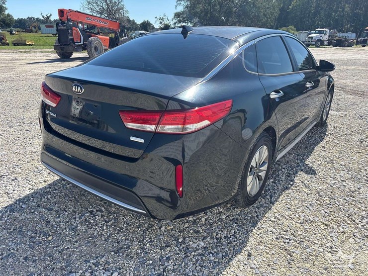 2017-kia-optima-hybrid-sedan-image-3