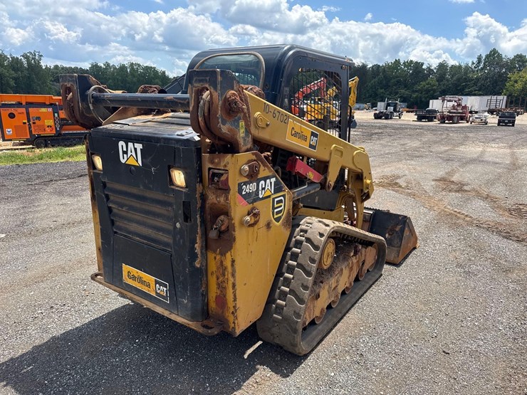 2019-caterpillar-249d-image-5